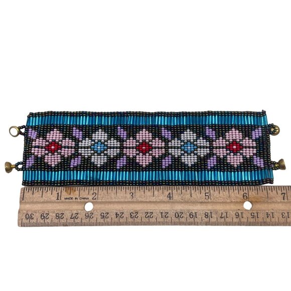 Handcrafted Floral Beaded Bracelet Magnetic clasp Multicolor Glass Beads - Picture 3 of 4
